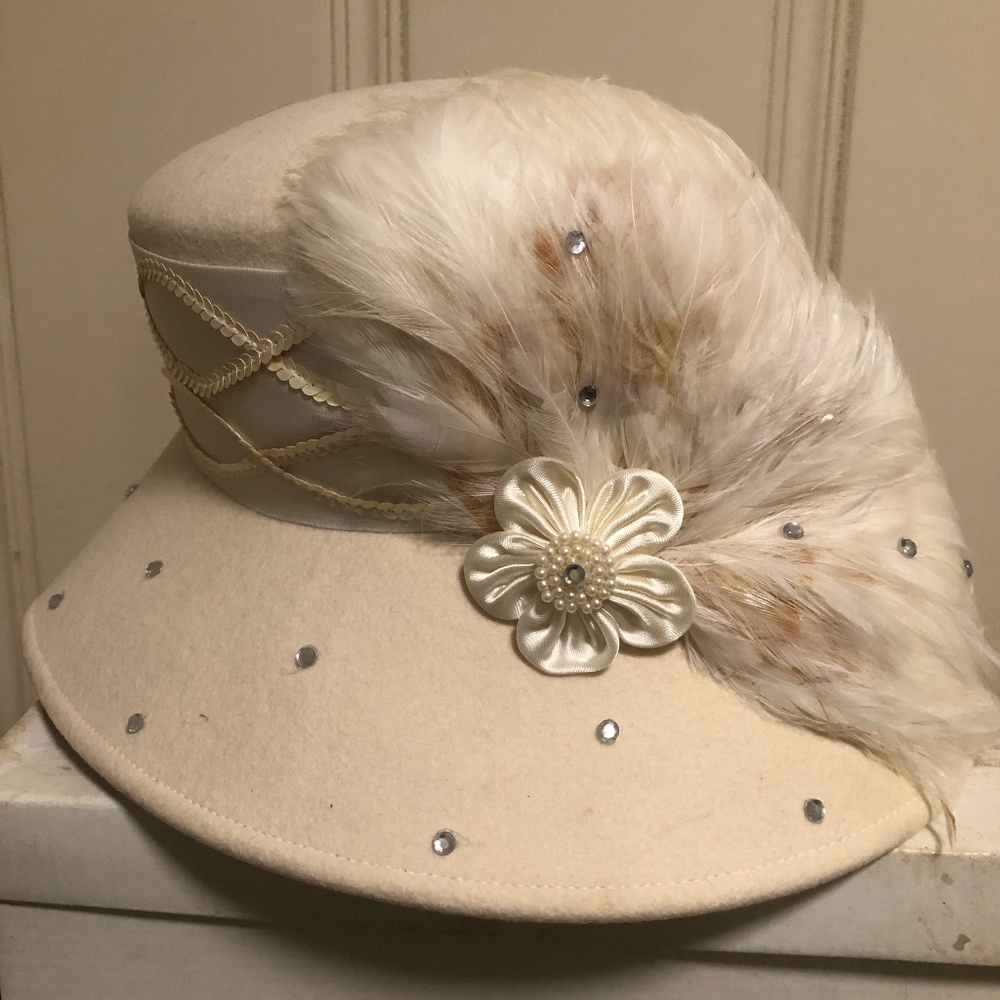 Tan Felt Hat